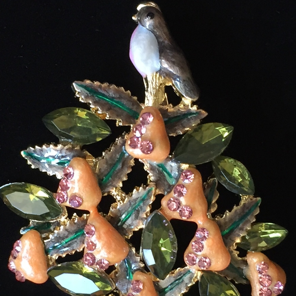 12 DAYS CHRISTMAS TREE PARTRIDGE PEAR PIN BROOCH - Picture 5 of 7